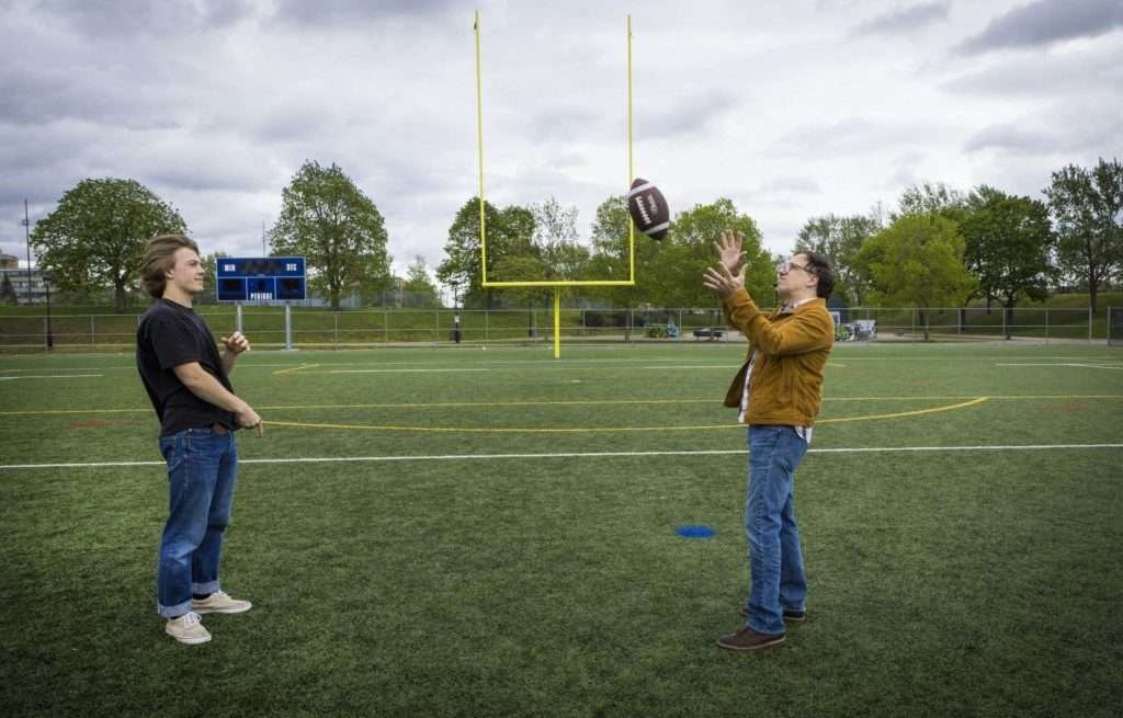«Premier essai»: au football comme à la guerre