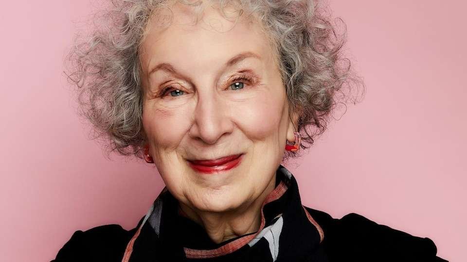 Un nouveau livre pour la grande Margaret Atwood