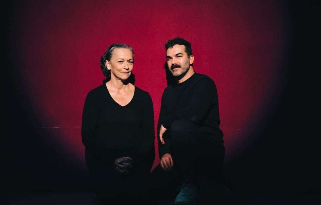 Escarpolette: un premier roman jeunesse pour Sylvie Drapeau