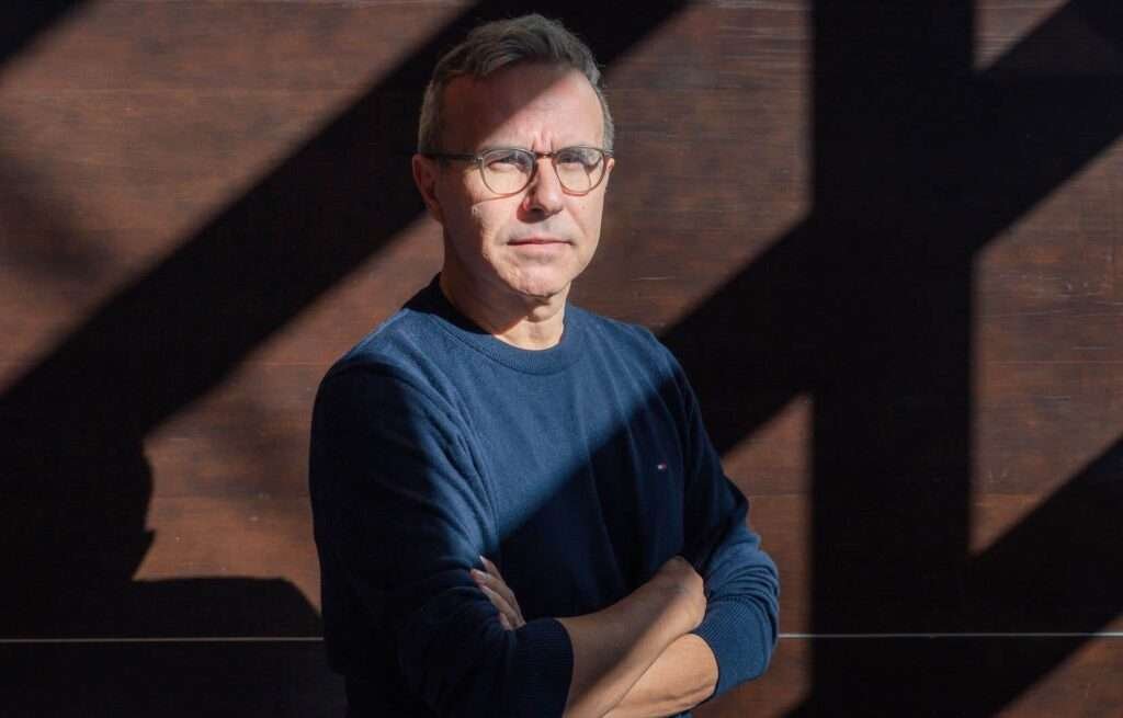 Pour Philippe Besson, «tous les féminicides commencent par une gifle»