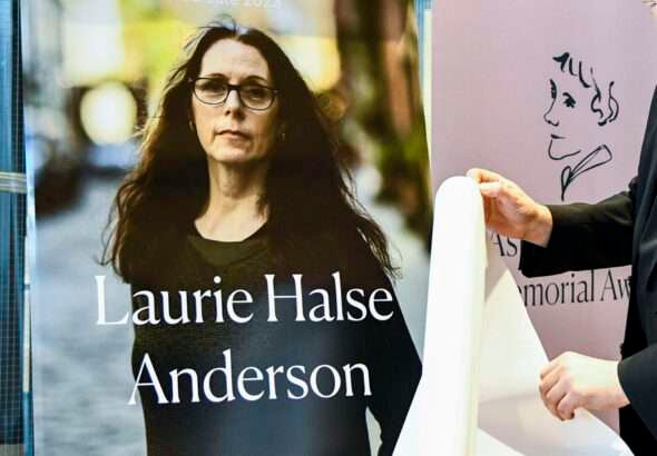 Livres bannis dans plusieurs États | L’écrivaine américaine Laurie Halse Anderson obtient le prix Astrid Lindgren