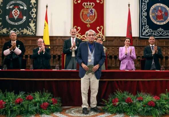 Mario Vargas Llosa reçoit la nationalité dominicaine