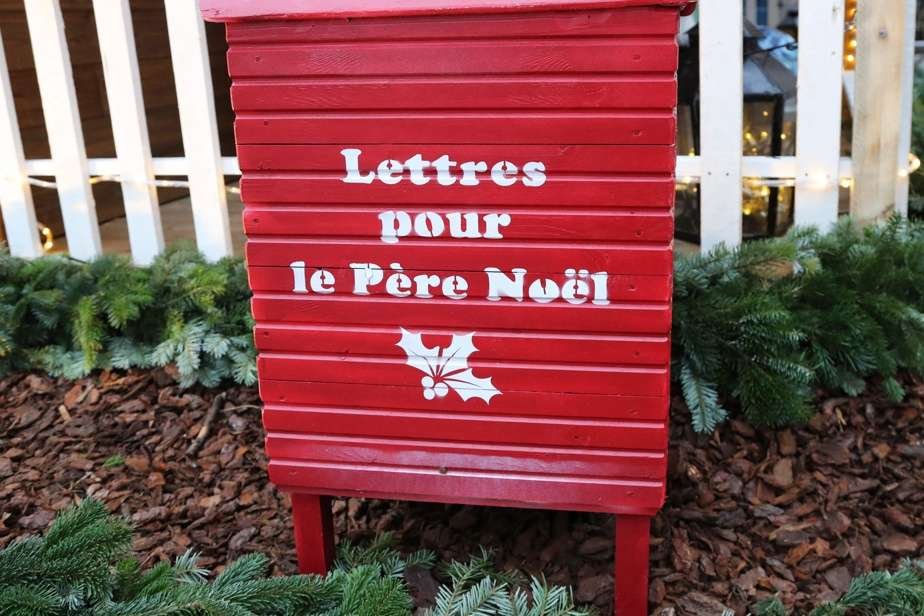 Michel Bussi joue le père Noël et répond aux lettres des enfants