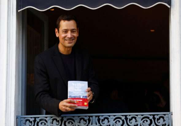 Jean-Baptiste Andrea remporte le Goncourt pour Veiller sur elle