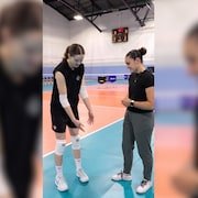 Abagayle Guezen et Ophélia Poisson-Vecchio.