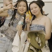 Des fans du groupe Viviz à Montréal